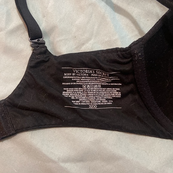 Victoria’s secret push up bra - Picture 2 of 3